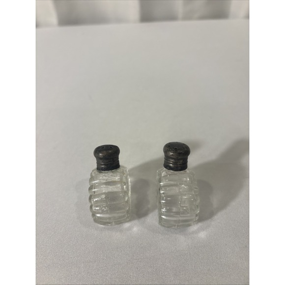 Vintage Antique Glass/Crystal Salt & Pepper Shakers Sterling Silver Caps~Patina - Picture 4 of 6